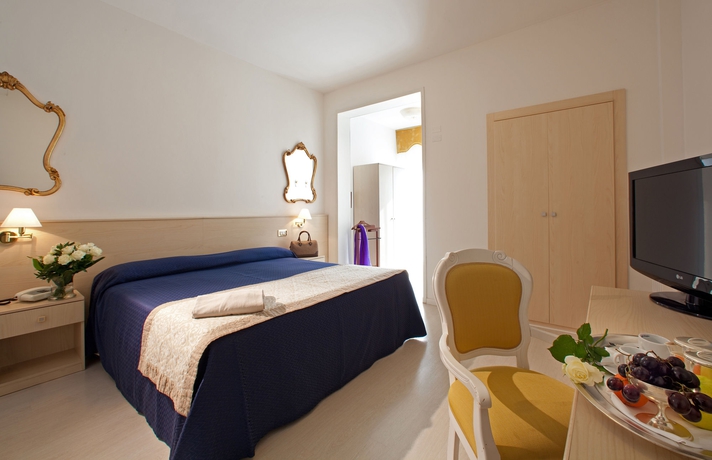 Imagen de los interiores del Hotel Venezia Terme. Foto 15