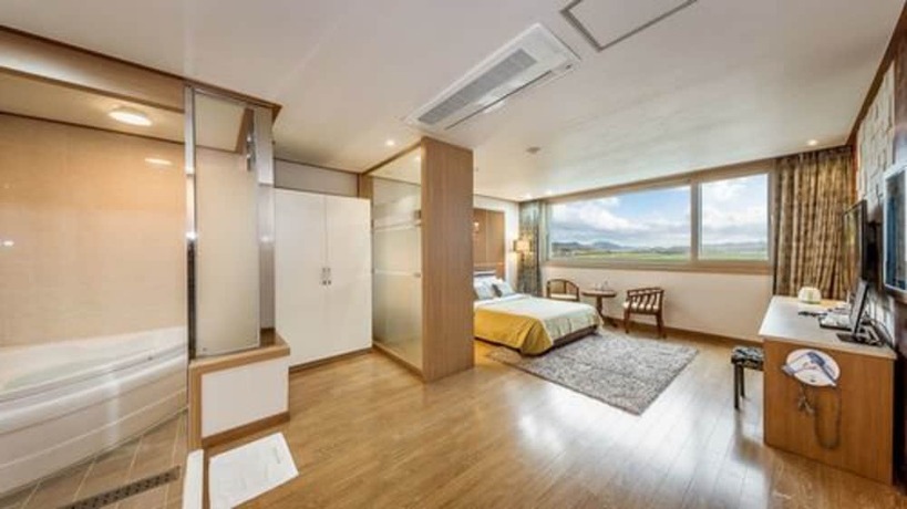 Imagen de la habitación del Hotel Venezia Tourist. Foto 18