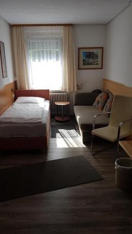 Imagen de la habitación del Hotel Venezia, Tubinga. Foto 6