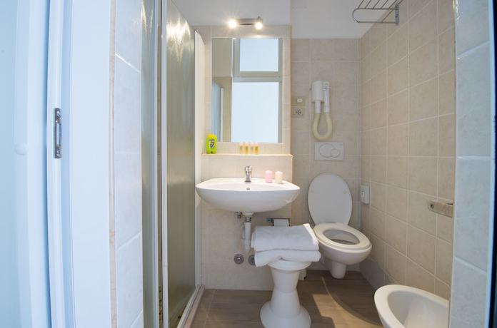 Imagen de la habitación del Hotel Venezuela, Lido Di Jesolo. Foto 8