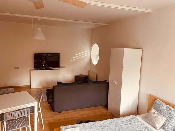 Imagen de la habitación del Hotel Veni Apartments. Foto 15