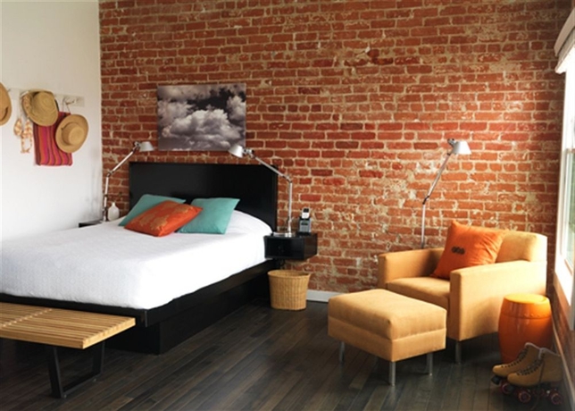 Imagen de la habitación del Hotel Venice Breeze Suites. Foto 3