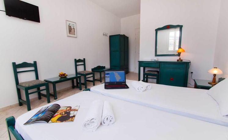 Imagen de la habitación del Hotel Venikouas. Foto 15