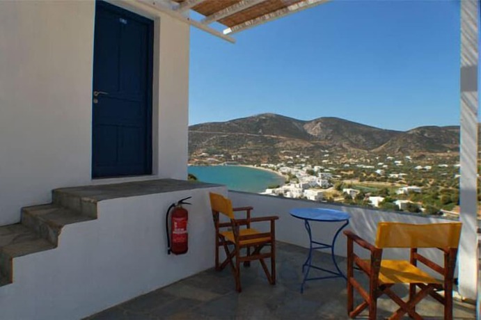 Imagen de la habitación del Hotel Venikouas. Foto 16