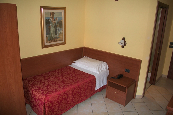 Imagen de la habitación del Hotel Venini. Foto 11