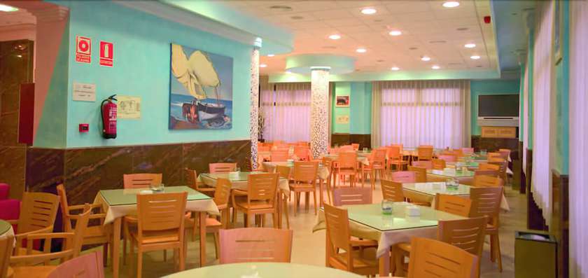 Imagen del bar/restaurante del Hotel Vent De Mar. Foto 2