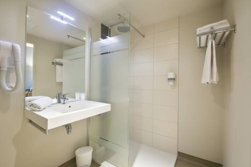 Imagen de la habitación del Hotel Vent D'eden Park. Foto 8