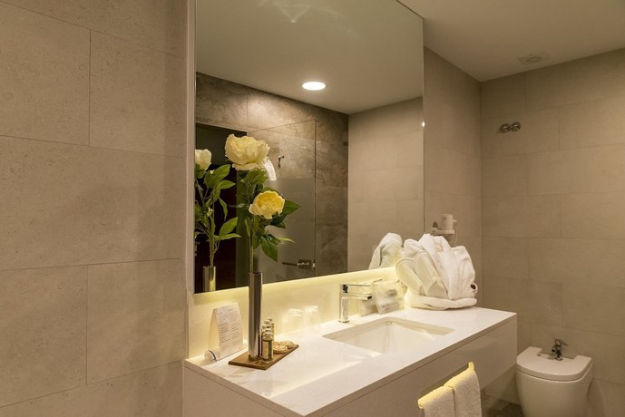 Imagen de la habitación del Hotel Venta Baños. Foto 15