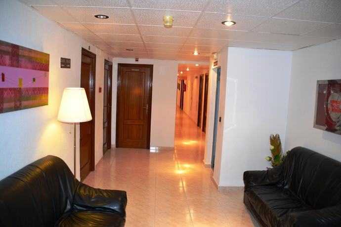 Imagen de la habitación del Hotel Venta El Puerto. Foto 19