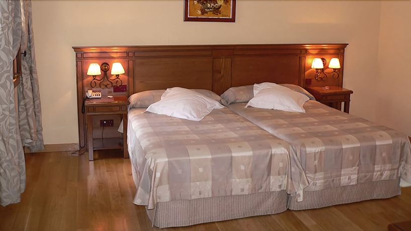 Imagen de la habitación del Hotel Venta Juanilla. Foto 8