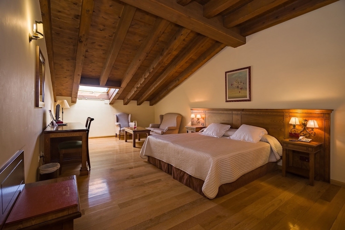 Imagen de la habitación del Hotel Venta Juanilla. Foto 14