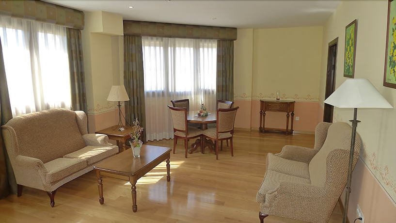 Imagen de la habitación del Hotel Venta Juanilla. Foto 16