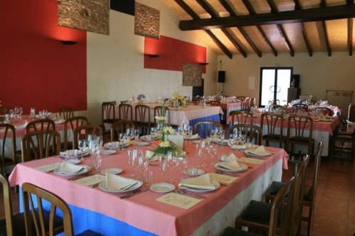 Imagen de los exteriores del Hotel Venta de la Punta. Foto 12