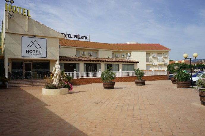 Imagen general del Hotel Venta el Puerto. Foto 1
