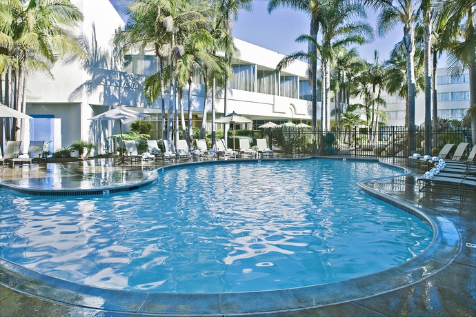 Imagen de la piscina del Hotel Ventura Beach Marriott. Foto 13