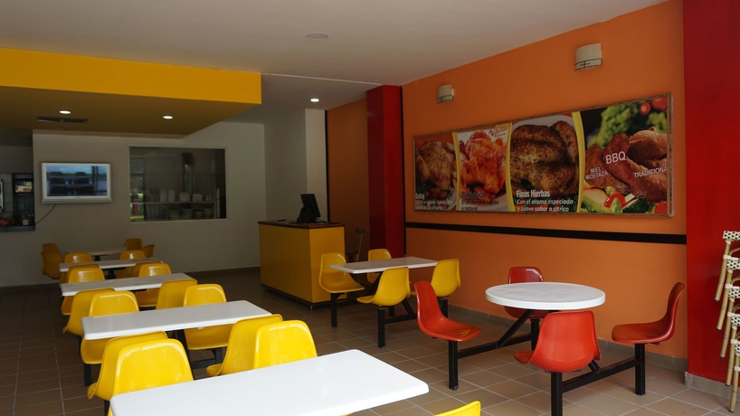 Imagen del bar/restaurante del Hotel Ventura, Bucaramanga. Foto 2