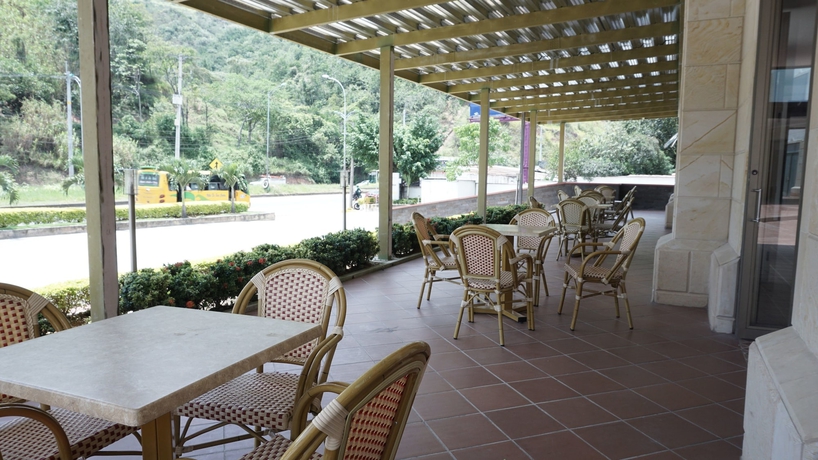 Imagen del bar/restaurante del Hotel Ventura, Bucaramanga. Foto 5