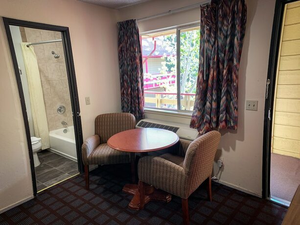 Imagen general del Hotel Ventura Grand Inn. Foto 3