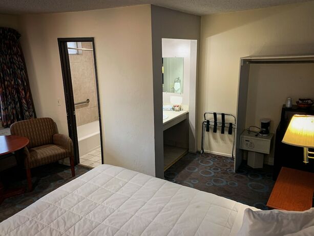 Imagen general del Hotel Ventura Grand Inn. Foto 6