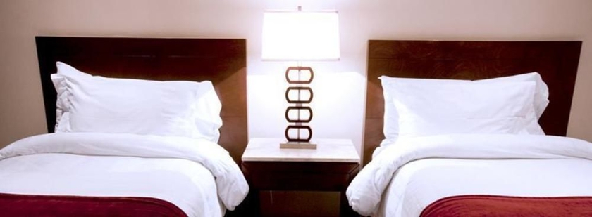 Imagen de los exteriores del Hotel Ventura Hotel and Suites by Dominion. Foto 9