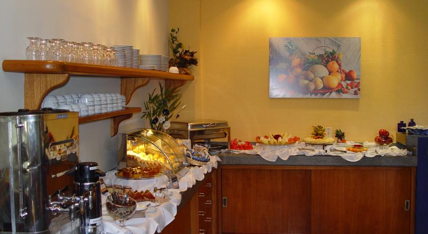 Imagen general del Hotel Ventura Inn. Foto 3