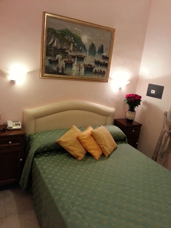 Imagen de la habitación del Hotel Ventura Rome. Foto 6