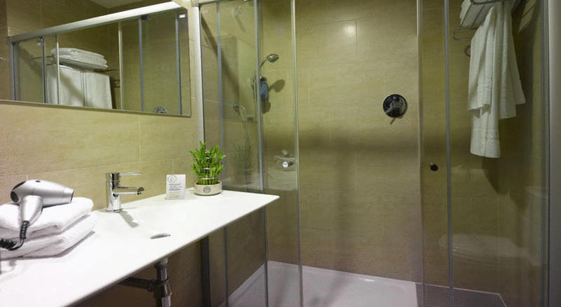 Imagen de la habitación del Hotel Venture Sant Cugat. Foto 6