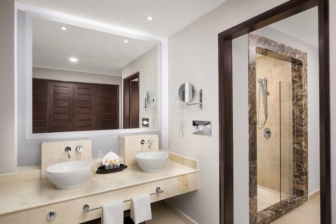 Imagen de la habitación del Hotel Ventus at Marina El Cid Spa and Beach Resort - All Inclusive. Foto 3