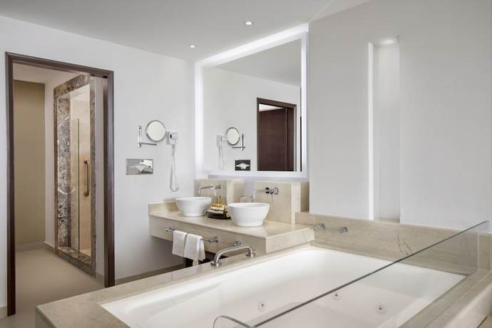 Imagen de la habitación del Hotel Ventus at Marina El Cid Spa and Beach Resort - All Inclusive. Foto 5