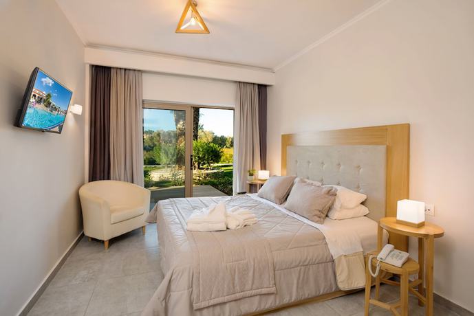 Imagen de la habitación del Hotel Venus And Suites. Foto 3