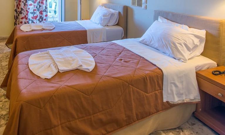 Imagen de la habitación del Hotel Venus And Suites. Foto 6