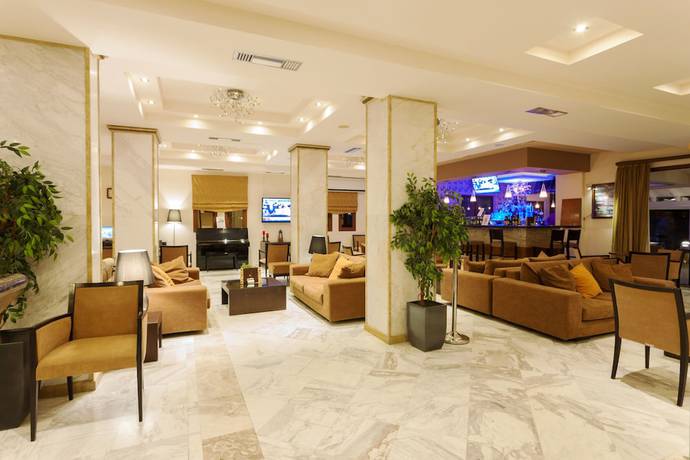 Imagen de los interiores del Hotel Venus And Suites. Foto 20