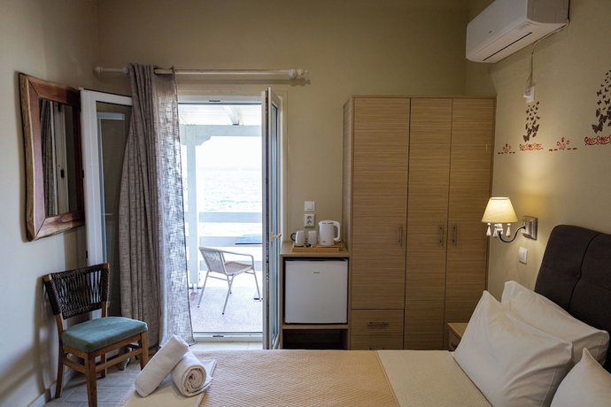 Imagen de la habitación del Hotel Venus Beach, Nea Styra. Foto 6