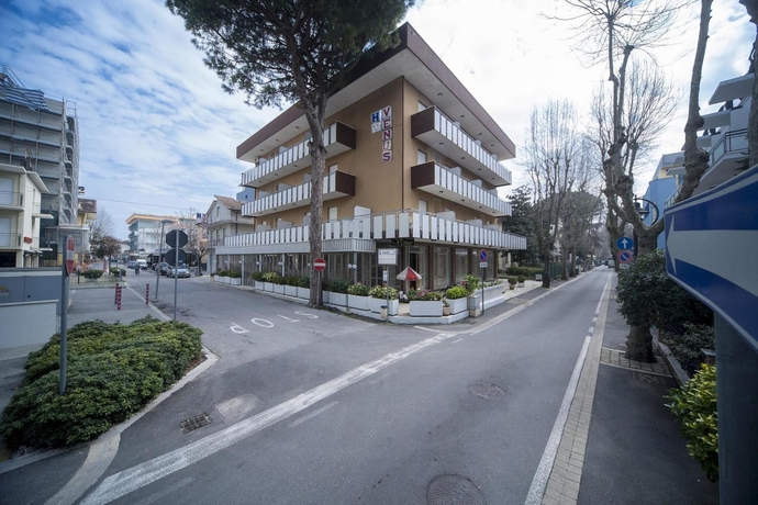Imagen de los exteriores del Hotel Venus, Bellaria-Igea Marina. Foto 15