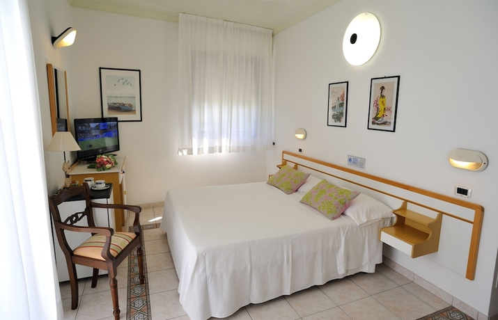 Imagen de la habitación del Hotel Venus, Gabicce Mare. Foto 8