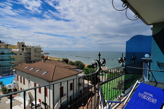 Imagen de la habitación del Hotel Venus, Gabicce Mare. Foto 12