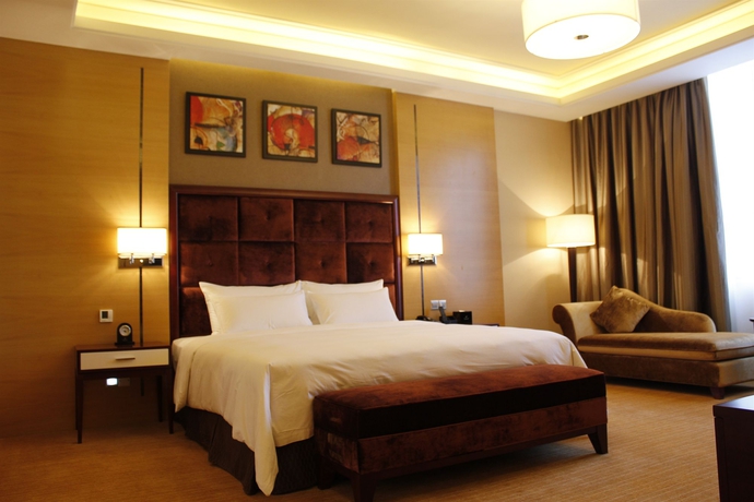 Imagen de la habitación del Hotel Venus Royal. Foto 4