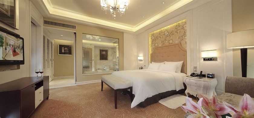 Imagen de la habitación del Hotel Venus Royal. Foto 7