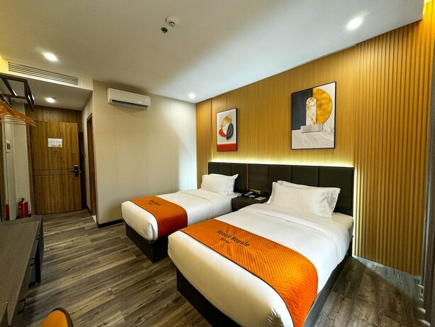 Imagen de la habitación del Hotel Venus Royale. Foto 13