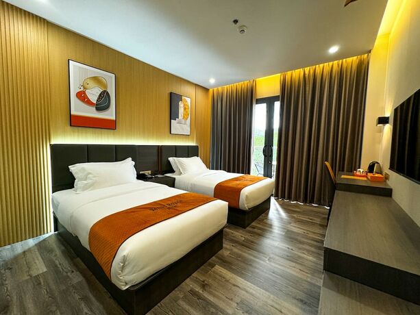 Imagen de la habitación del Hotel Venus Royale. Foto 17