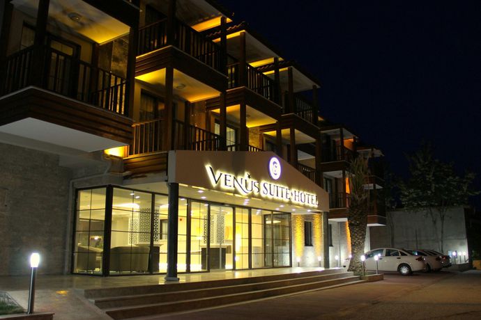 Imagen de la habitación del Hotel Venus Suite. Foto 8