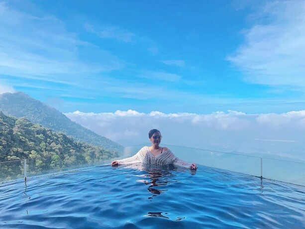 Imagen de la piscina del Hotel Venus Tam Dao. Foto 40