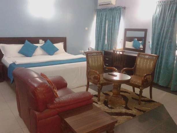 Imagen de la habitación del Hotel Venuss and Suites. Foto 16