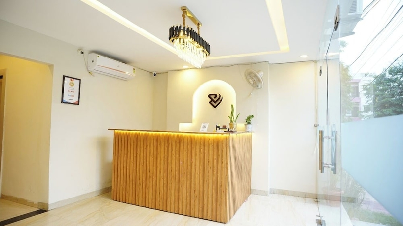 Imagen de los interiores del Hotel Venzaa Inn. Foto 15