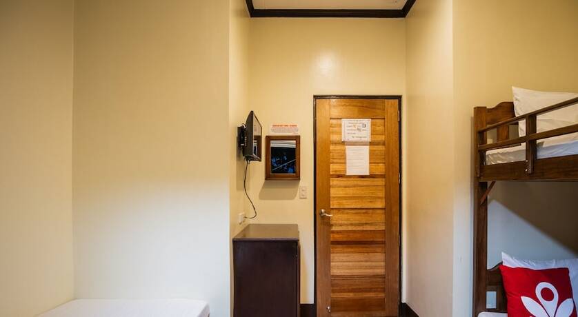 Imagen de la habitación del Hotel Ver Amare Place Baler By Zen Rooms. Foto 6