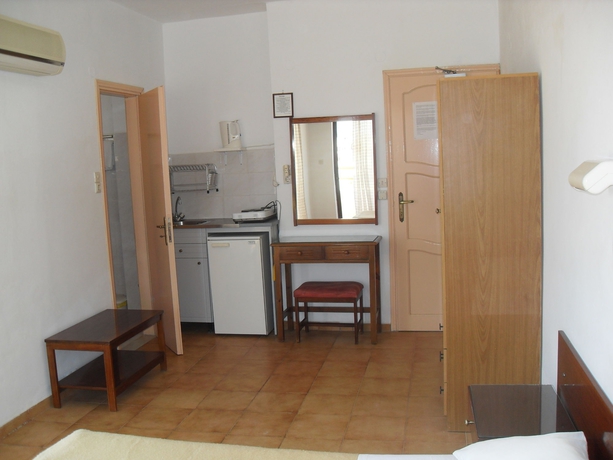 Imagen de la habitación del Hotel Vera Studios. Foto 12