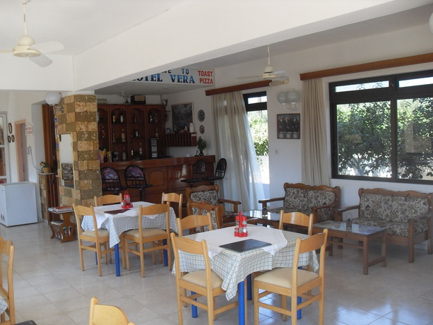 Imagen del bar/restaurante del Hotel Vera Studios. Foto 9