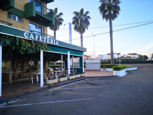 Imagen de los exteriores del Hotel Veracruz, Don Benito. Foto 13