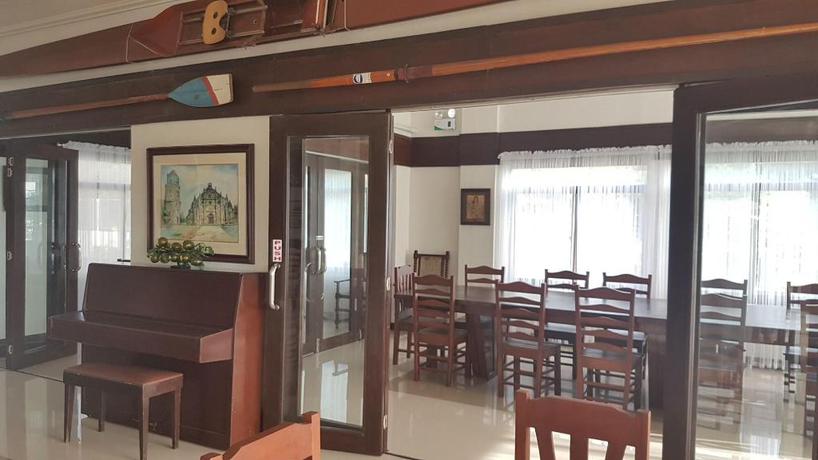 Imagen del bar/restaurante del Hotel Veranda Suites and Restaurant. Foto 2