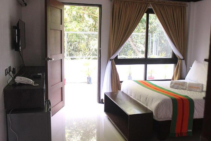 Imagen de la habitación del Hotel Veranda Suites and Restaurant. Foto 12